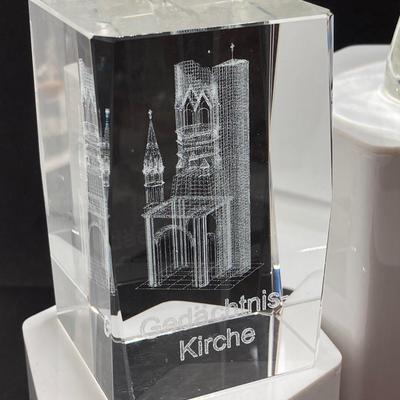 LOT 169: Etched / Carved Glass and Acrylic Collection