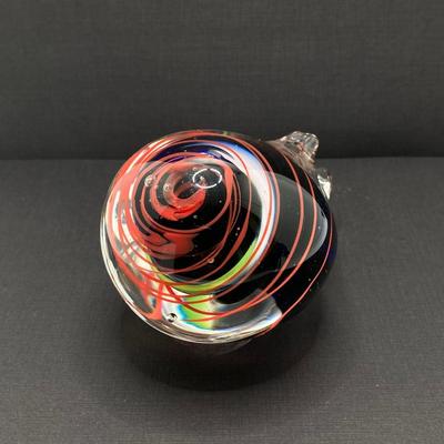 LOT 170: Stunning Signed by Artist M. Roca 1998 Art Glass Paperweight