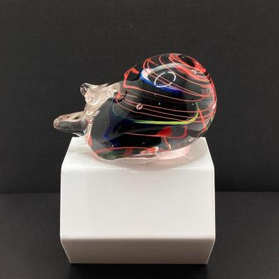LOT 170: Stunning Signed by Artist M. Roca 1998 Art Glass Paperweight