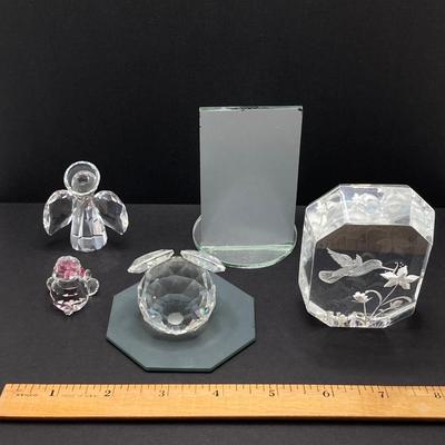LOT 172: Crystal / Glass / Acrylic Miniature Collection - Swarovski and More
