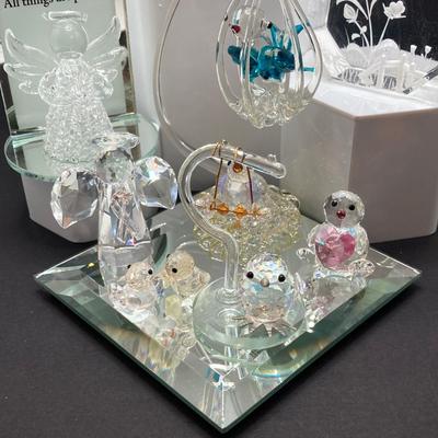 LOT 172: Crystal / Glass / Acrylic Miniature Collection - Swarovski and More