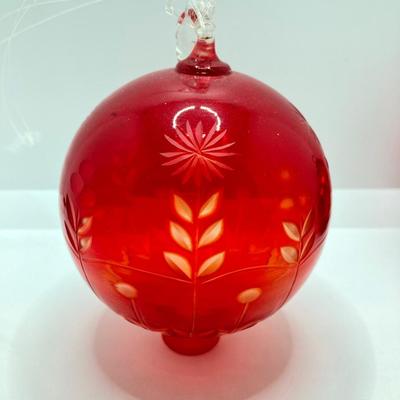 LOT 176: Art Glass Ornament Collection - Midwest Kugel and More