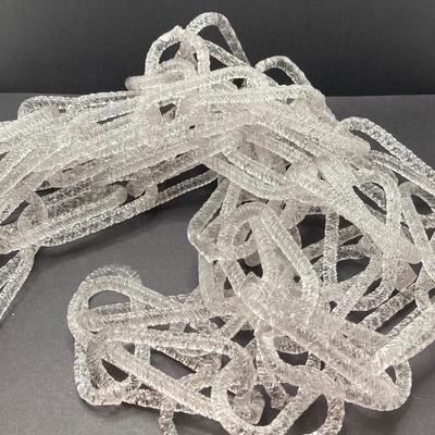 LOT 181: Dazzling Clear Art Glass Chain