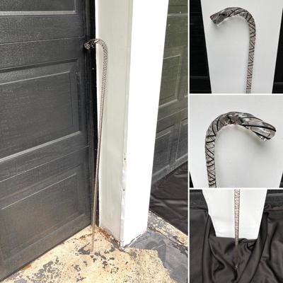 LOT 183: Glass Vintage Handcrafted Cane