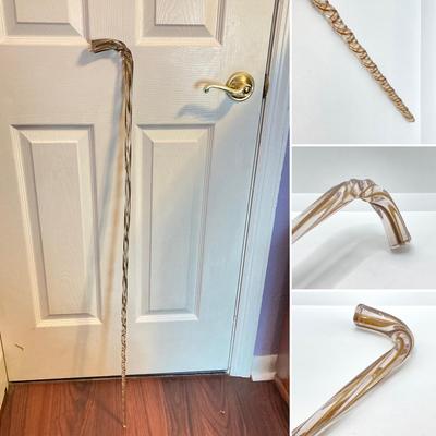 LOT 185: Vintage Twisted Art Glass Cane