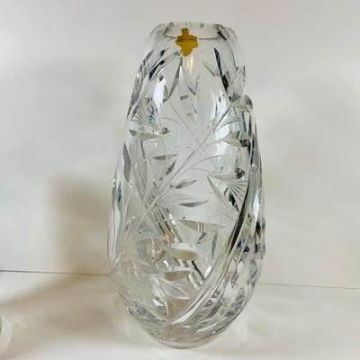 LOT 194: Large Crystal Nachtmann Crystal Vase, Large Crystal Pitcher, Crystal Basket and Art Glass Bottle