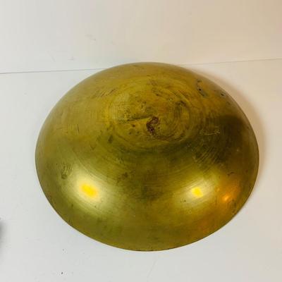 LOT 198: Vintage Brass Bells, Bowl and Frog