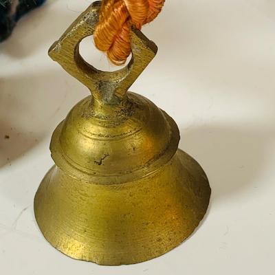 LOT 198: Vintage Brass Bells, Bowl and Frog
