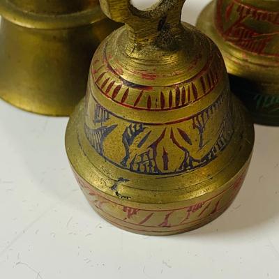 LOT 198: Vintage Brass Bells, Bowl and Frog