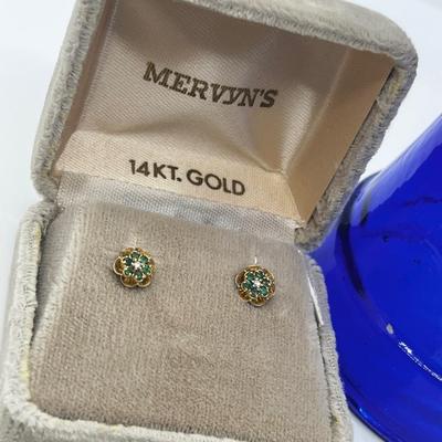 LOT 204J: 14K Yellow Gold and Emerald Flower Pierced Earrings, Jade Bracelet and Plastic Rosary