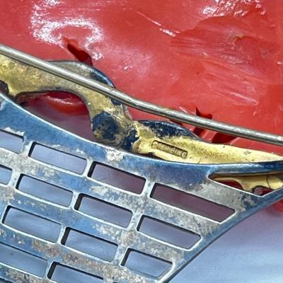 LOT 224J: Stunning Vintage Sterling Faux Coral Basket Brooch/Pin