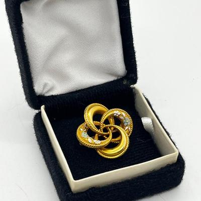 LOT 225J: 14K Yellow Gold and Enamel Flower Pinwheel Brooch/Pin - 3.2 GTW