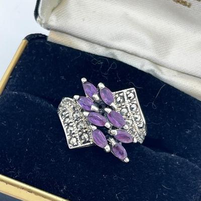 LOT 228J: Stunning Vintage Sterling and Marcasite Amethyst Cluster Ring - Size 8 - 7.4 GTW