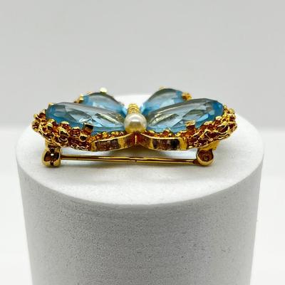 LOT 234J: Adorable Vintage Glass and Goldtone Butterfly Brooch/Pin