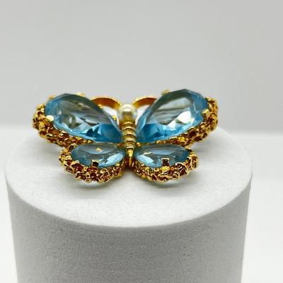 LOT 234J: Adorable Vintage Glass and Goldtone Butterfly Brooch/Pin