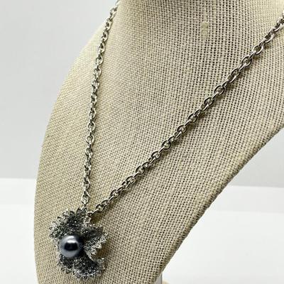 LOT 241J: Vintage Silvertone and Rhinestone Necklace with Toggle Clasp