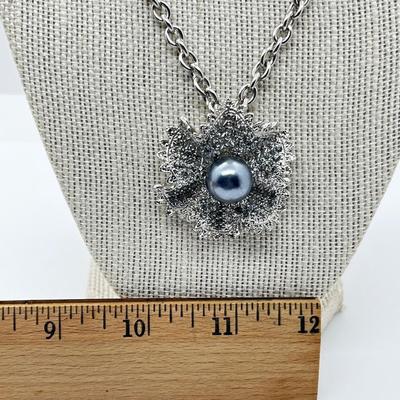LOT 241J: Vintage Silvertone and Rhinestone Necklace with Toggle Clasp