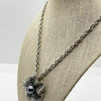 LOT 241J: Vintage Silvertone and Rhinestone Necklace with Toggle Clasp