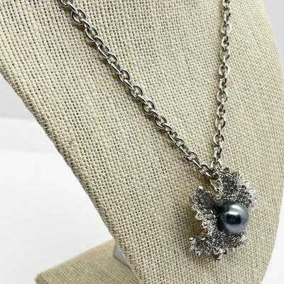 LOT 241J: Vintage Silvertone and Rhinestone Necklace with Toggle Clasp