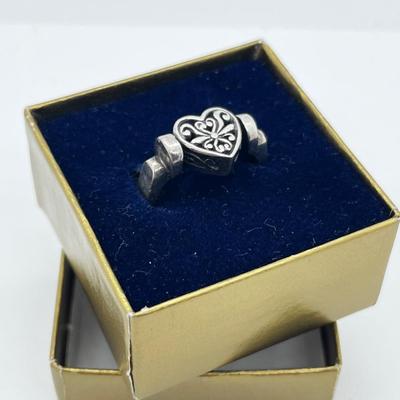 LOT 246J: Unique Spinning Brighton Ring - Size 5 - 5.8 Grams