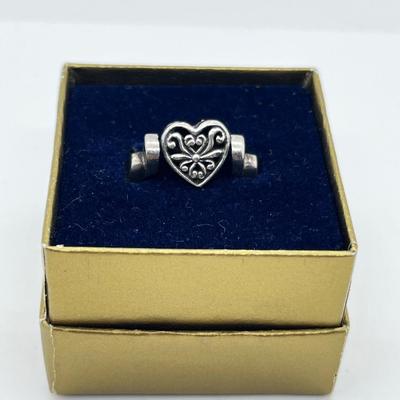 LOT 246J: Unique Spinning Brighton Ring - Size 5 - 5.8 Grams