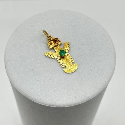 LOT 248J: 18K Yellow Gold and Emerald Chip Mayan Indian Sky God Charm - 0.7 GTW