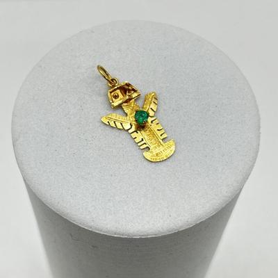 LOT 248J: 18K Yellow Gold and Emerald Chip Mayan Indian Sky God Charm - 0.7 GTW