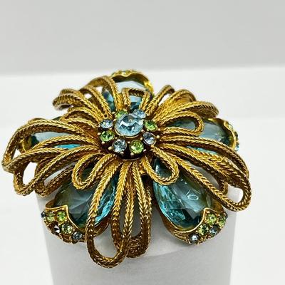 LOT 250J: Amazing Vintage Art Glass and Rhinestone Brooch/Pin