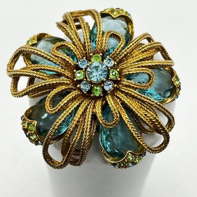 LOT 250J: Amazing Vintage Art Glass and Rhinestone Brooch/Pin