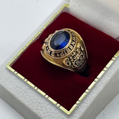 LOT 251J: 10K Yellow Gold 1967 Class Ring - 11 GTW