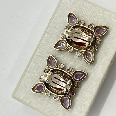 LOT 252J: Beautiful Leslie Buck Sterling and Gemstone Clip On Earrings with Intaglio Carving - 15.4 GTW