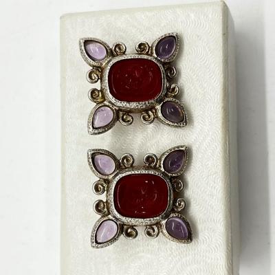 LOT 252J: Beautiful Leslie Buck Sterling and Gemstone Clip On Earrings with Intaglio Carving - 15.4 GTW