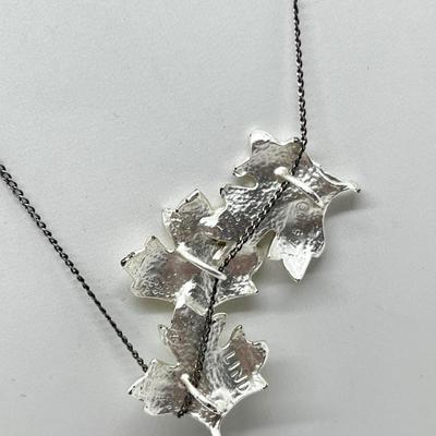 LOT 255J: Lind Sterling Leaf Pendant Necklace - 7.1 Grams - 18"