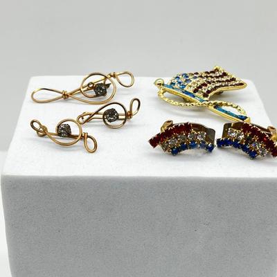 LOT 265J: Hand Crafted Gold Wire Earrings and Pendant + Vintage Patriotic Flag Brooch and Clip On Earrings