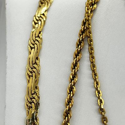 LOT 267J: Abolone Pendant Necklace with other Goldtone Necklaces Plus an 8.5" Sarah Coventry Chain Bracelet