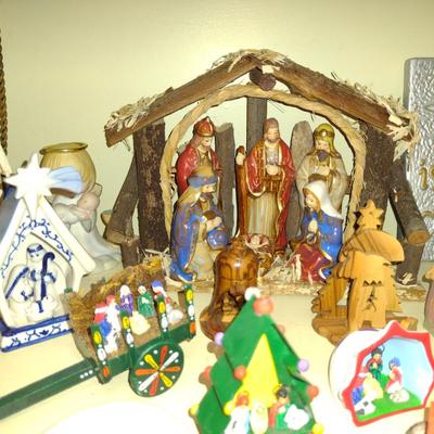 Collection of Nativity Scenes/Christmas Decor