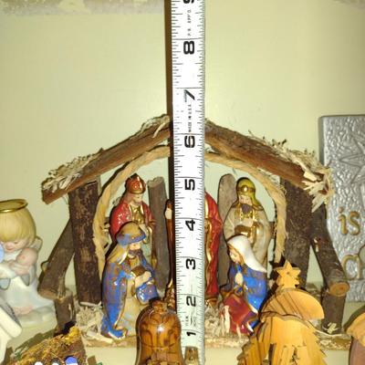 Collection of Nativity Scenes/Christmas Decor