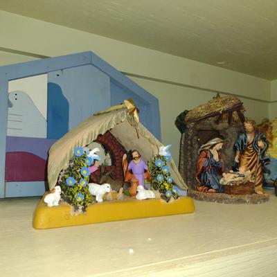Collection of Nativity Scenes/Christmas Decor