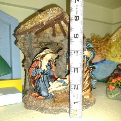 Collection of Nativity Scenes/Christmas Decor