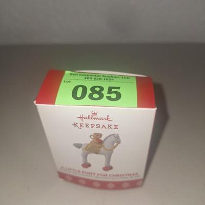 Sale Photo Thumbnail #406: this is a mini ornament, notice the sticker which is 1 inch by 2 inch takes up the whole top of box.