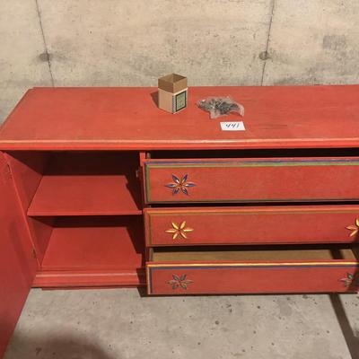 Dresser