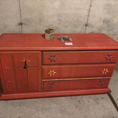 Dresser