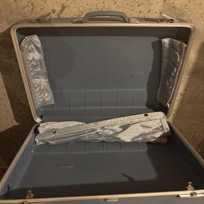 Suitcase Lot