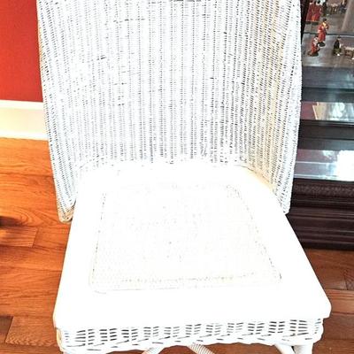 Vintage White Wicker Desk with Chair