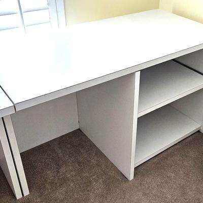 White Contemporary Desk