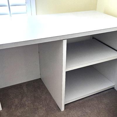 White Contemporary Desk