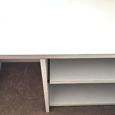 White Contemporary Desk