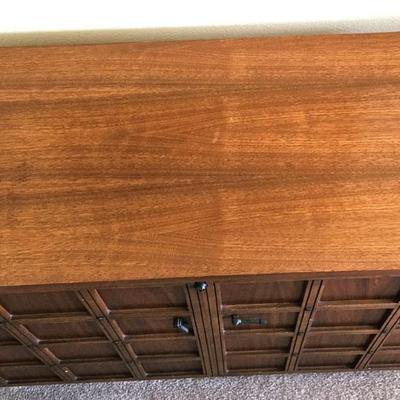 Lane Cedar Wood Tall Hope Chest