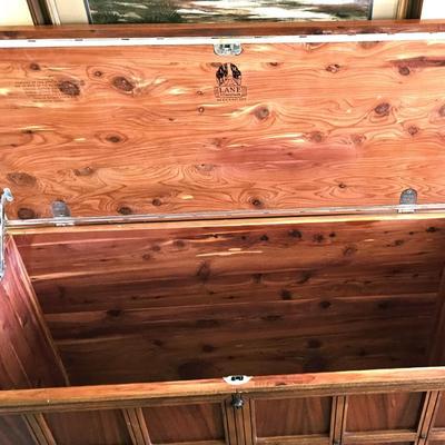 Lane Cedar Wood Tall Hope Chest