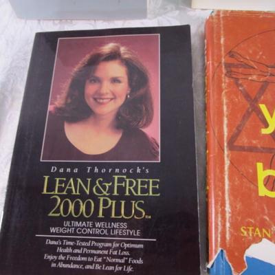 7 Health & fitness books & 1 pamphlet